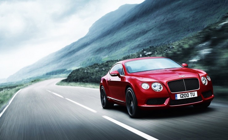 Красный Bentley Continental GT V8