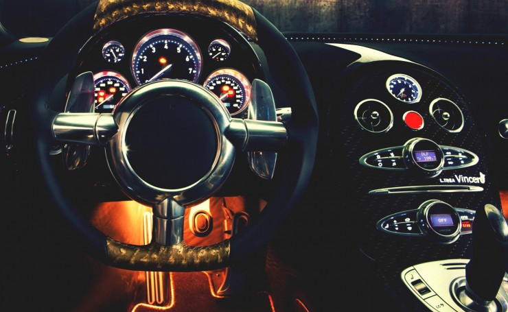 Вид из-за руля Bugatti Veyron