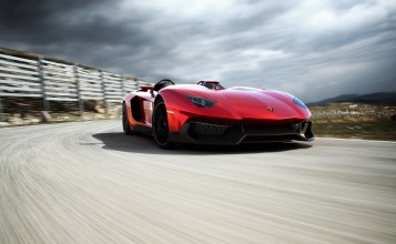 2012 Lamborghini Aventador J на скорости