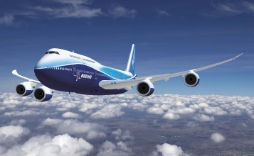Boeing 747-8 в полете