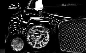 Черный Bentley