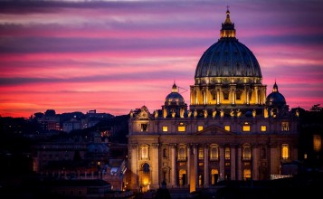 Ночной вид на Ватикан