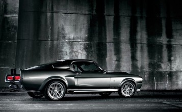 Shelby Mustang GT500 в черном цвете