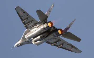 Вид снизу на МиГ-29