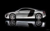 Audi R8 сбоку