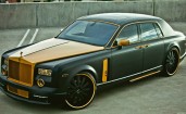 Черно-золотой Rolls-Royce Phantom
