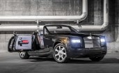 Черный Rolls-Royce Phantom купе с открытым верхом