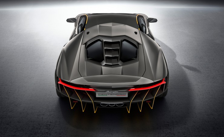 2016 Lamborghini Centenario, вид сзади