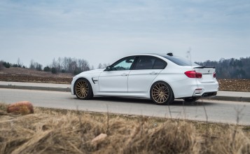 BMW M3 на бронзовых дисках