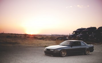 Черный Nissan Silvia S13
