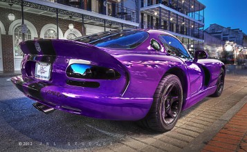 Фиолетовый Dodge Viper GTS