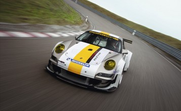 Гоночный автомобиль Porsche