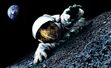 Космонавт на поверхности Луны