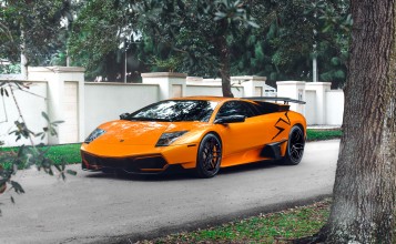 Оранжевая Lamborghini Murcielago SV