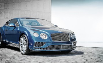 Синий Bentley Continental