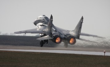 Взлетающий МиГ-29