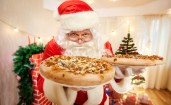 Дед Мороз с пиццей