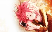 Девушка с розовыми волосами и телефоном