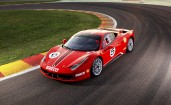 Ferrari 458 Challenge 2011 на треке