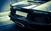 Lamborghini Aventador сзади