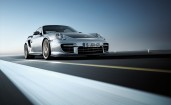 Серебристый Porsche 911 GT2 RS
