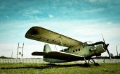 Старый самолет