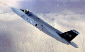 Военный самолет X-35 в воздухе