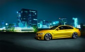 Желтая BMW M4 Купе