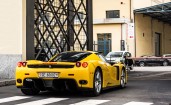 Желтая Ferrari Enzo