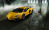 Желтая Lamborghini Aventador