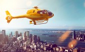 Желтый вертолет над Нью-Йорком