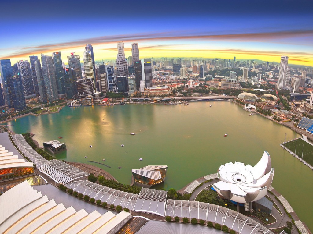 Сингапур с высоты 1024x768
