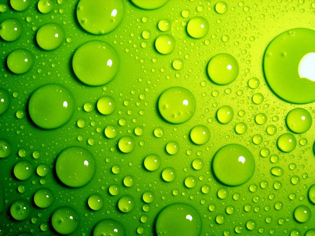Зеленые капли воды 1024x768