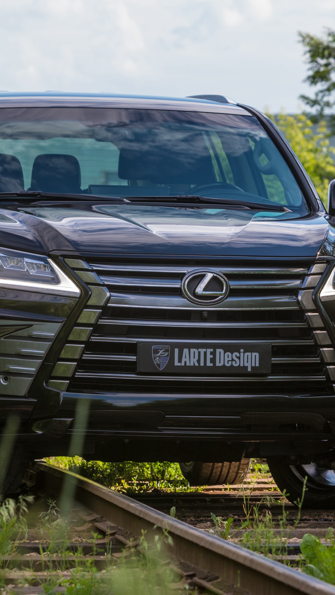 Larte Design Lexus LX-570 1080x1920