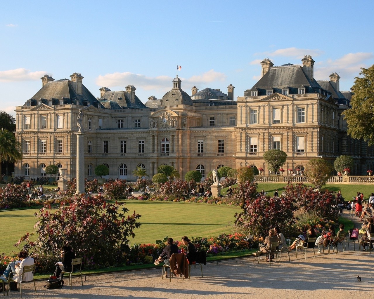 Люксембургский дворец в Париже 1280x1024