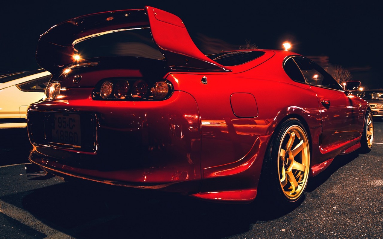 Красная Toyota Supra, вид сзади 1280x800