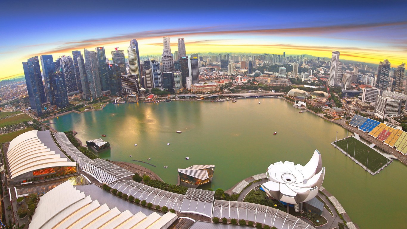 Сингапур с высоты 1366x768