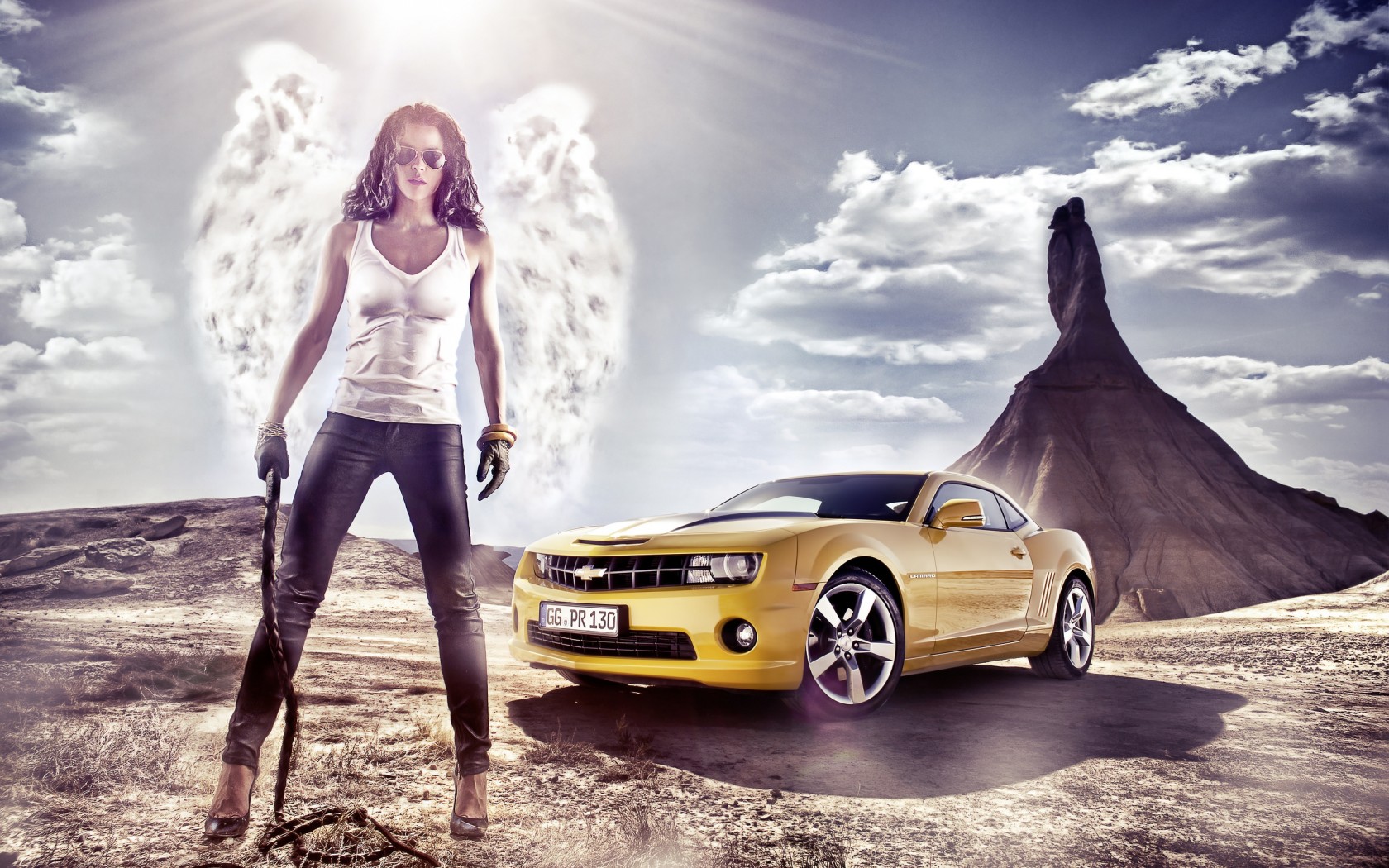 Chevrolet Camaro и девушка-ангел 1680x1050
