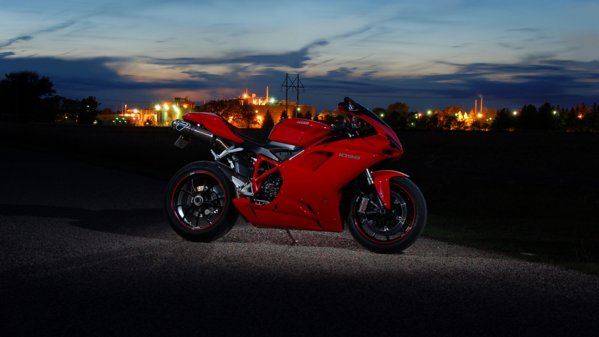 Красный мотоцикл Ducati 1920x1080