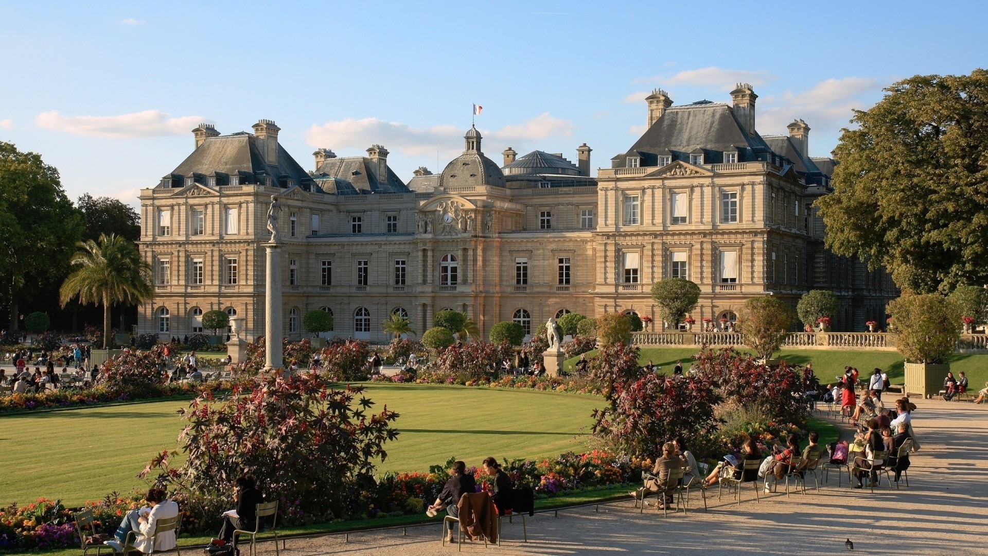 Люксембургский дворец в Париже 1920x1080