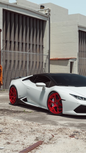 Белая Lamborghini Huracan с красными дисками 360x640